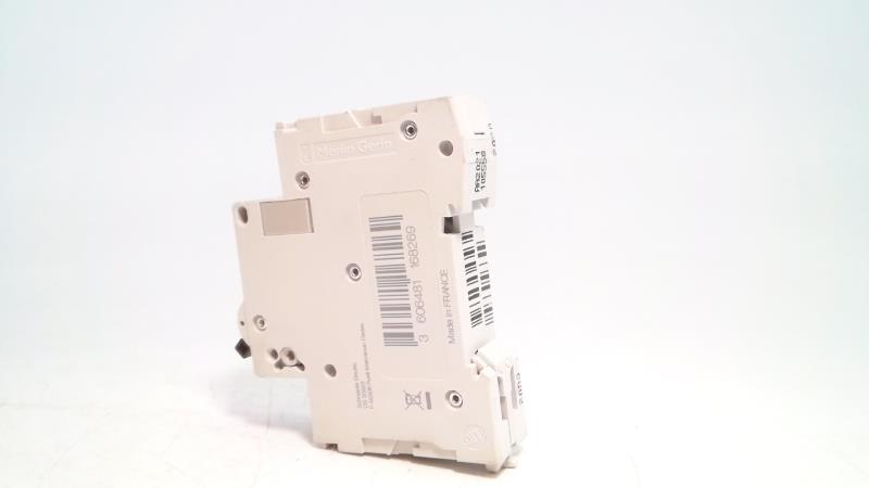 SCHNEIDER ELECTRIC M9F22102