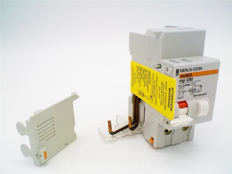 SCHNEIDER ELECTRIC MG26547