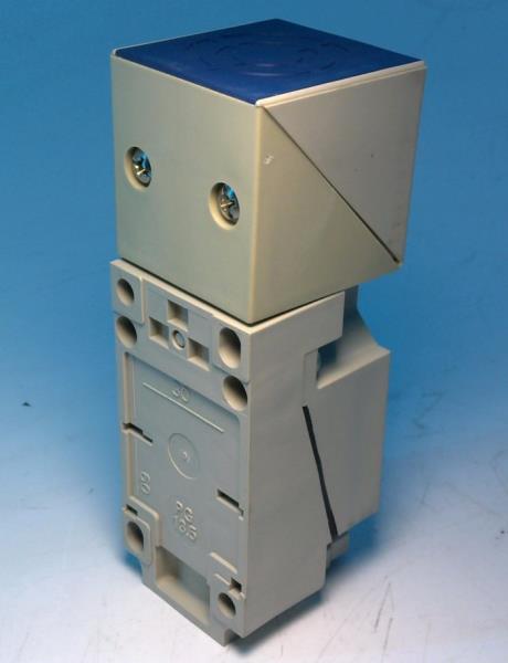 SCHNEIDER ELECTRIC XT7C40PC440