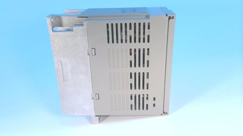 SCHNEIDER ELECTRIC LXM05AD10F1