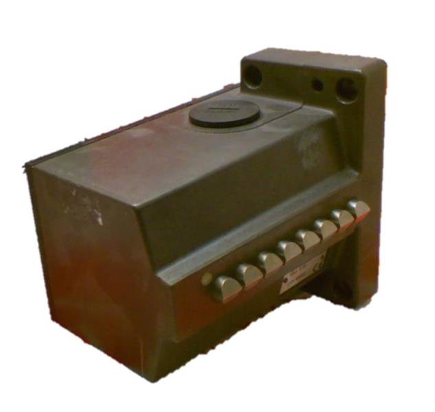 BALLUFF BNS-519-D8-D12-100-10