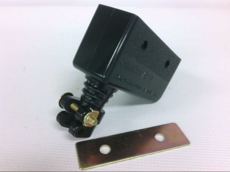 CARLTON BATES 40312379701