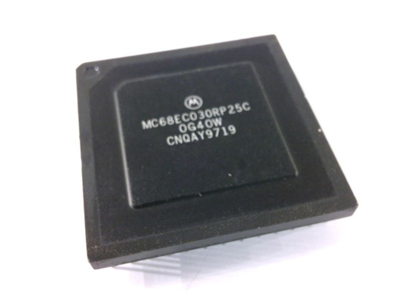 NXP SEMICONDUCTOR MC68EC030RP25C