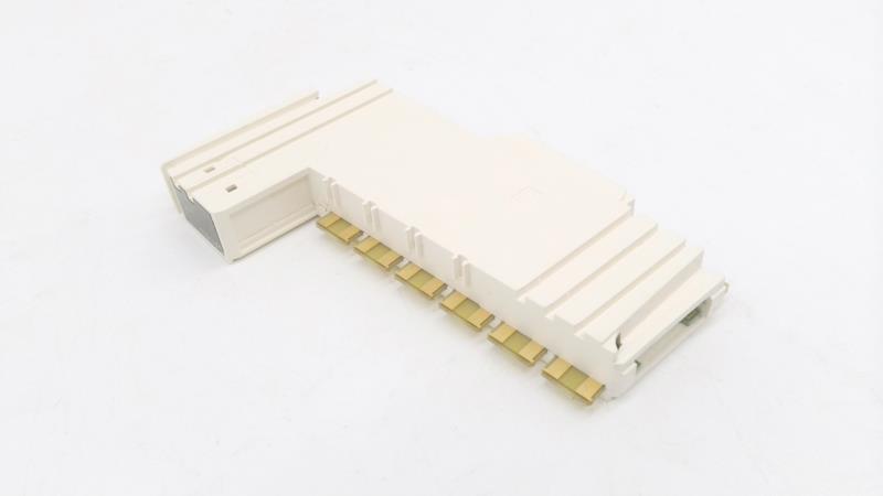 SCHNEIDER ELECTRIC TM5SAI4L