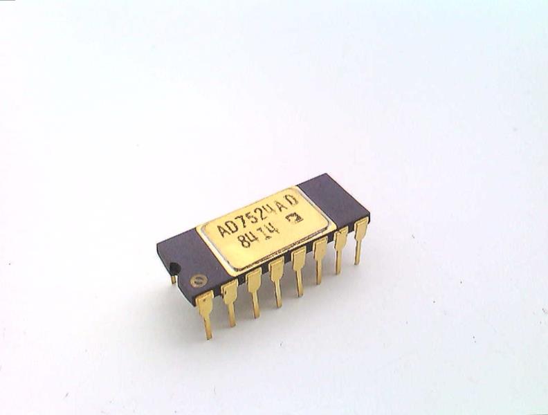 ANALOG DEVICES AD7524AD