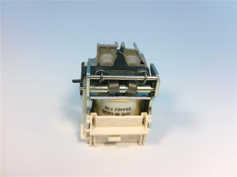 SCHNEIDER ELECTRIC MN/UVR-24