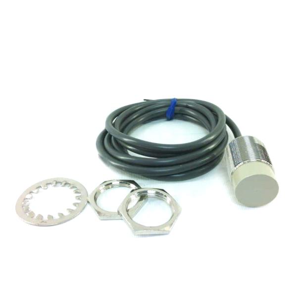 OMRON E2E-X18ME1-Z 2M