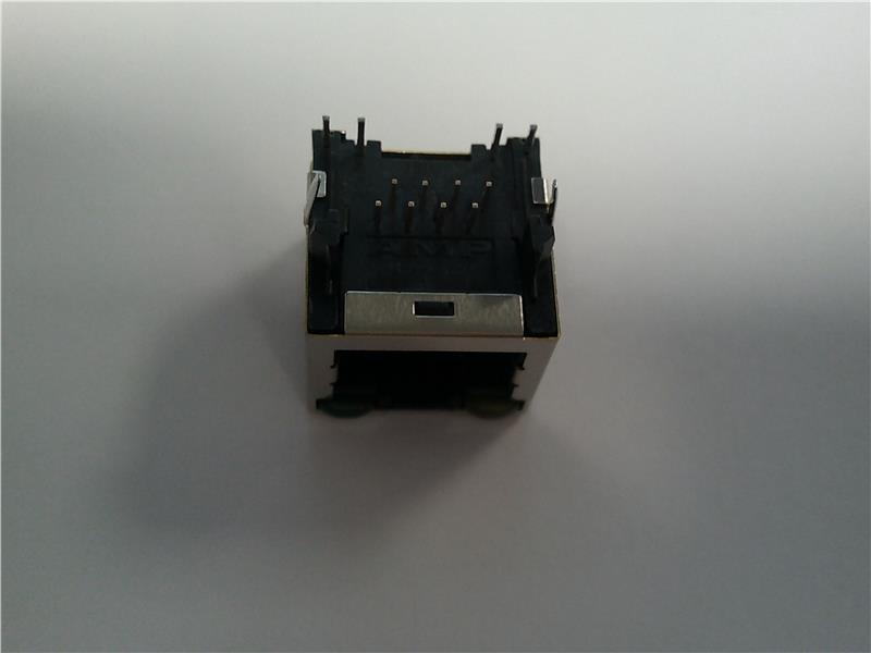 TE CONNECTIVITY 6116075-1