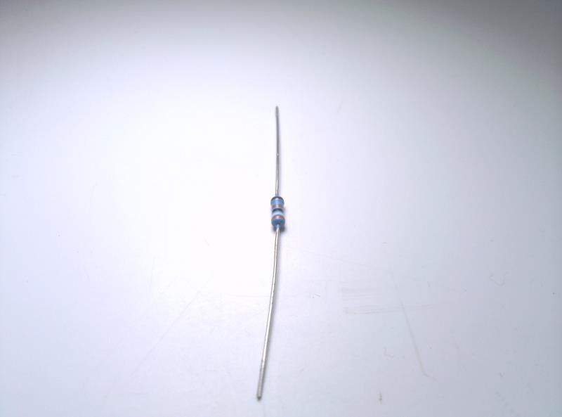 VISHAY HVR2500003903FR500