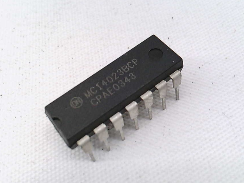 GENERIC HEF4023BP