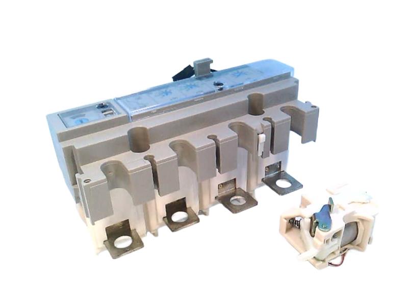 SCHNEIDER ELECTRIC STR22SE-4P/250A
