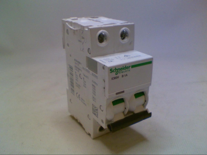 SCHNEIDER ELECTRIC A9F53201
