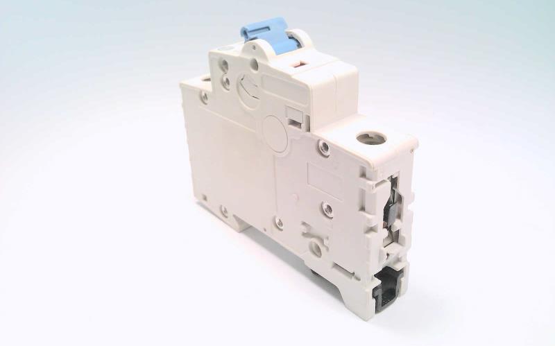 ALLEN BRADLEY 1492-SPM1C100