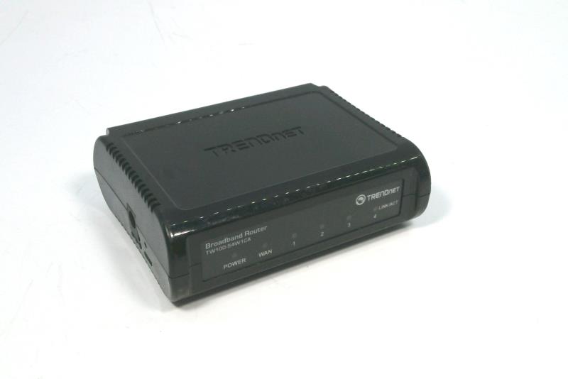 TRENDWARE INTERNATIONAL TW100-S4W1CA