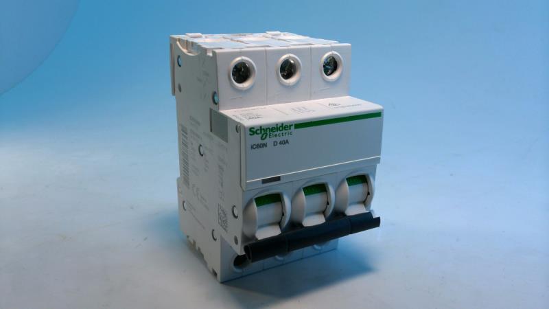 SCHNEIDER ELECTRIC A9F45340