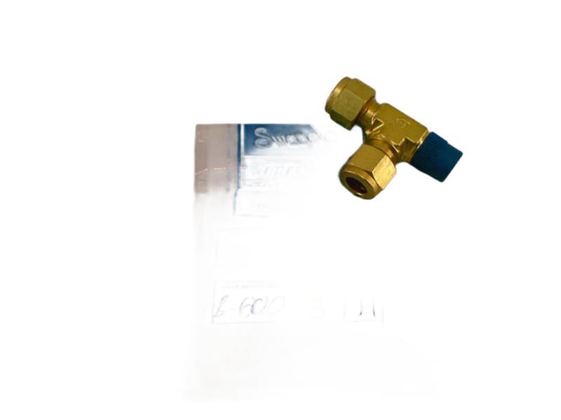 SWAGELOK B-600-3TMT
