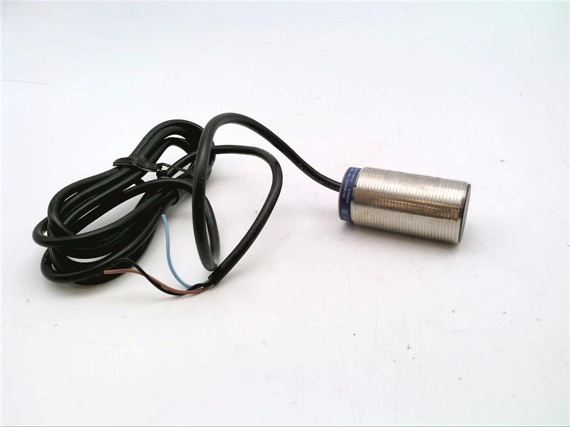 XS1-M30PA370 by SCHNEIDER ELECTRIC