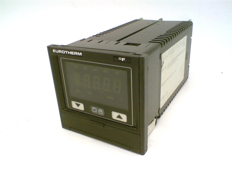 INVENSYS 815S-TC-LGC-NONE-FLE-FHE-NONE-NONE-S-01-32-600-F-ST-NO-D-IN-S-P//