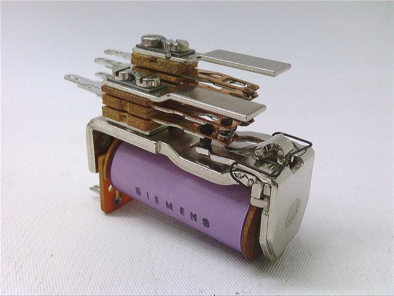 SIEMENS V23006-A0012-X014