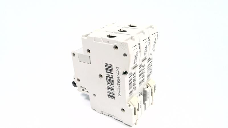SCHNEIDER ELECTRIC C60N-3P-D16A