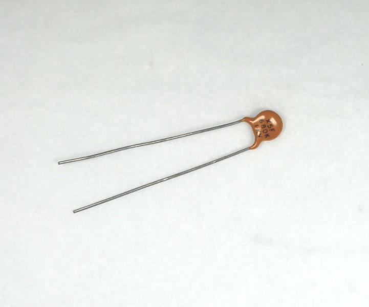 562R10TST68 by VISHAY