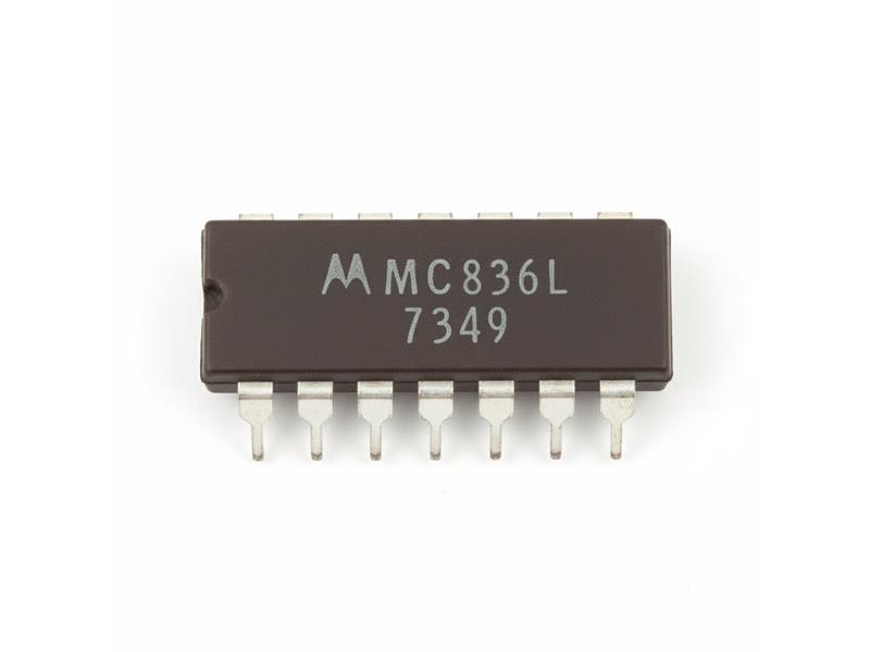 MC836L by NXP SEMICONDUCTOR