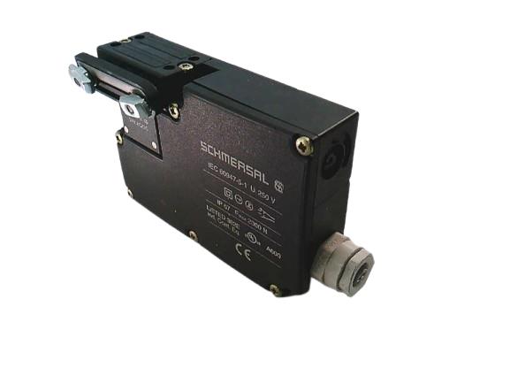 SCHMERSAL AZM 161SK-33RK-024