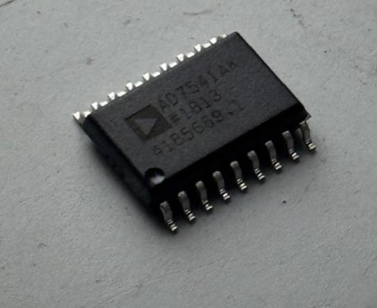 ANALOG DEVICES AD7541AKRZ