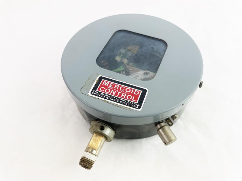 DWYER DS-243-3-F-21-E