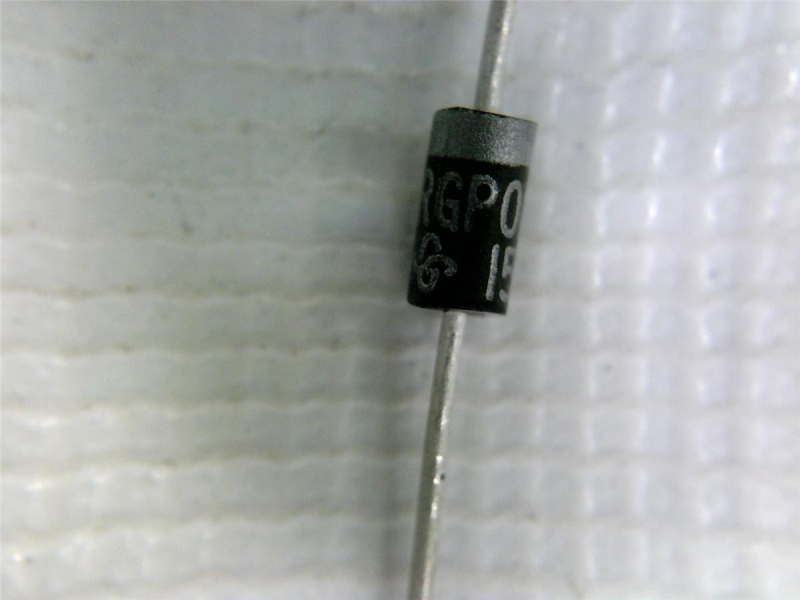 RGP02-12E-E3/73 by VISHAY