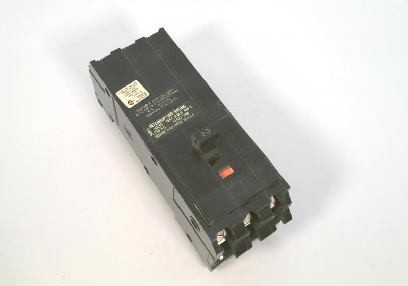 SCHNEIDER ELECTRIC Q1L320