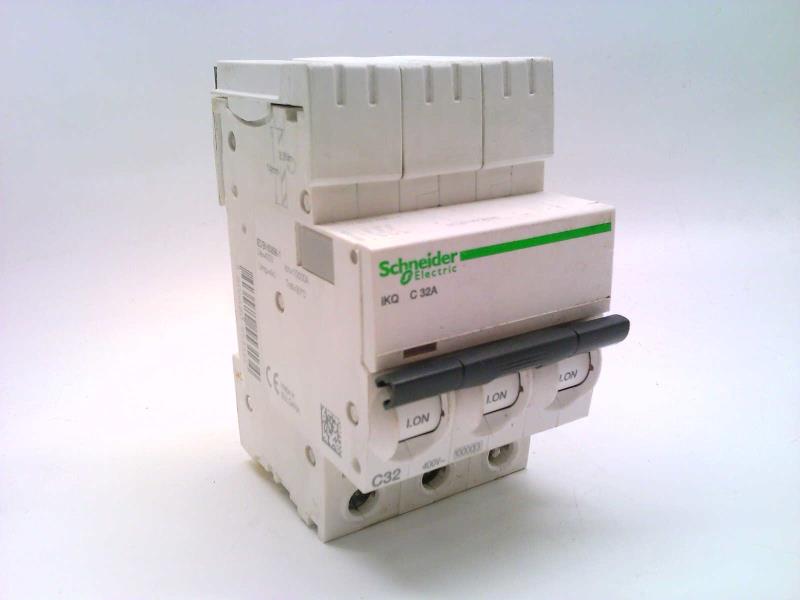 SCHNEIDER ELECTRIC A9F57332