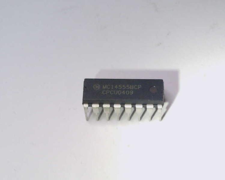 ON SEMICONDUCTOR MC14555BCP