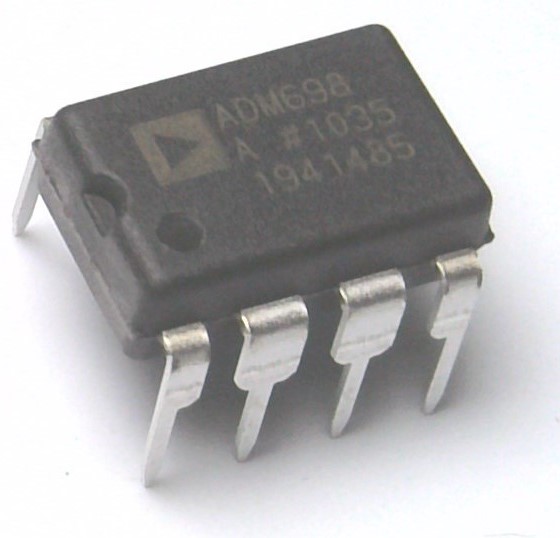 ANALOG DEVICES ADM698ANZ