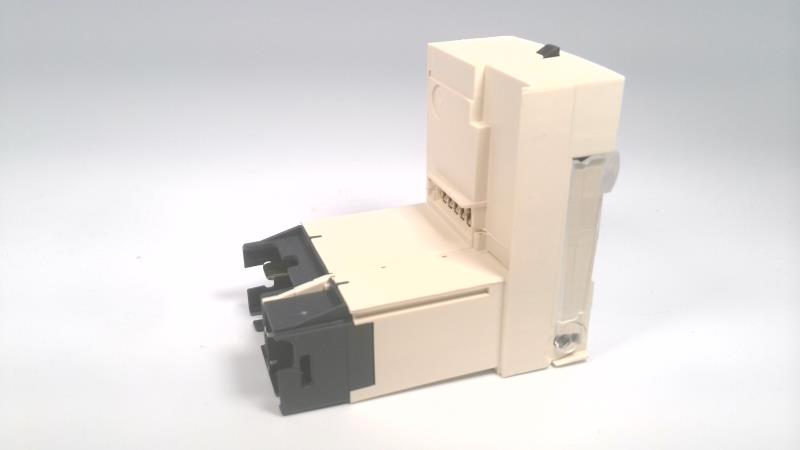 SCHNEIDER ELECTRIC LUCCX6BL