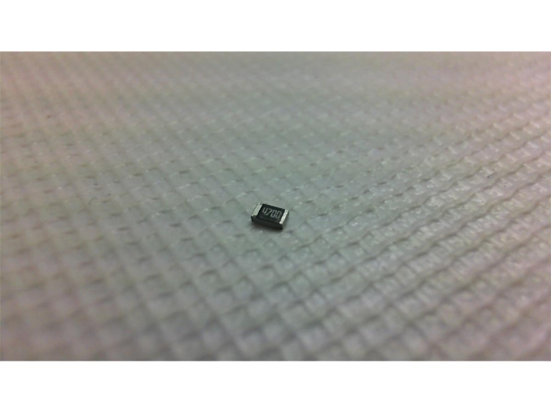 MULTICOMP MCHP05W4F4700T5E