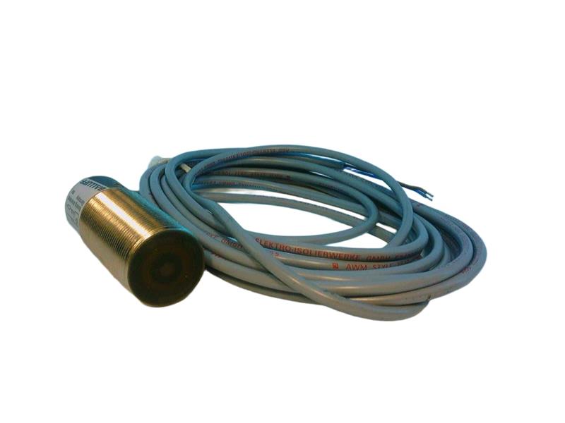 BALLUFF BES 516-418-BO-L-02