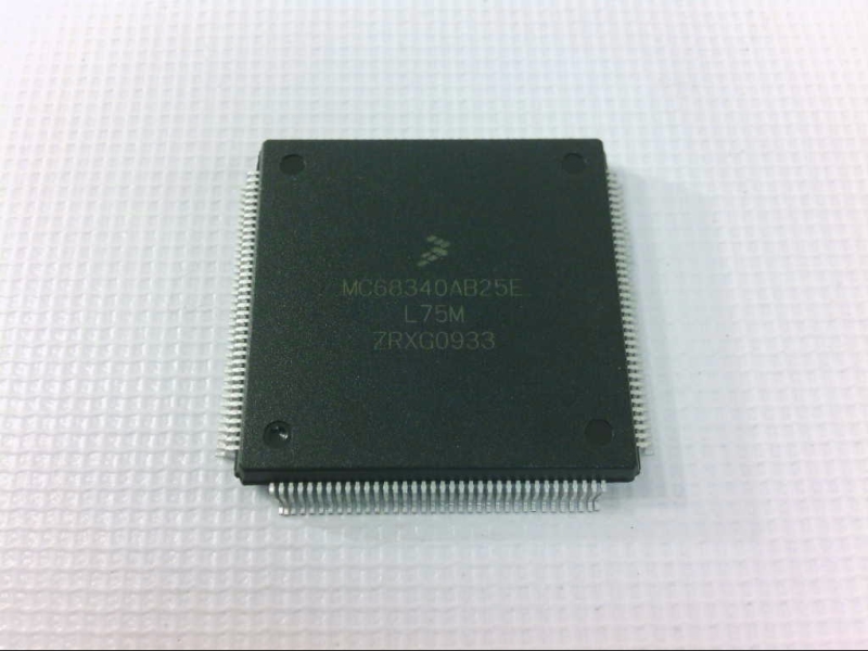 NXP SEMICONDUCTOR MC68340AB25E.