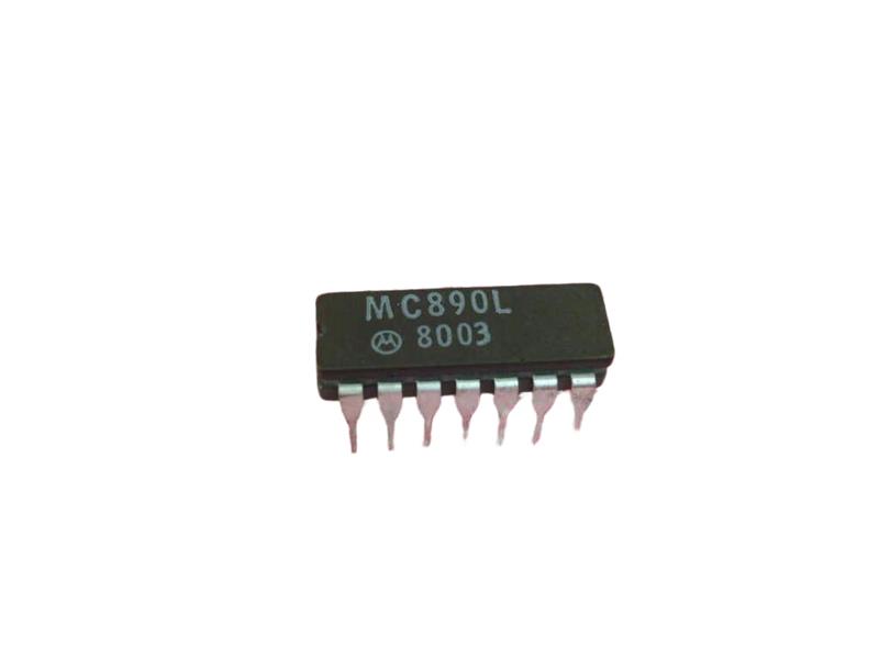 MC890L by NXP SEMICONDUCTOR