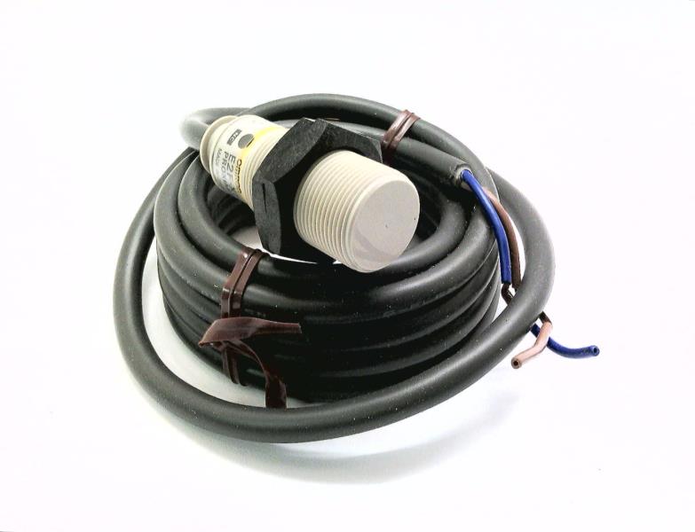 OMRON E2F-X5Y2