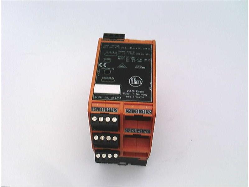 EFECTOR SMARTL50 4DI 4DO R C-AC2258