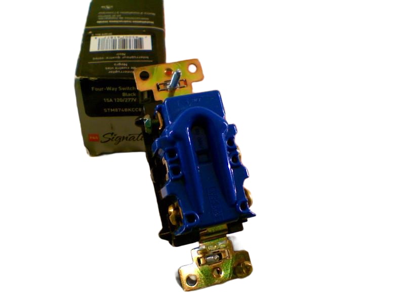 STM874BKCC8 by LEGRAND
