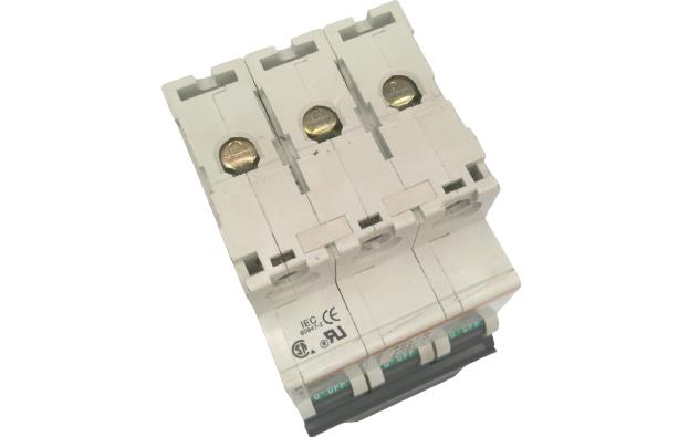 SCHNEIDER ELECTRIC MULTI9 C60 C8A