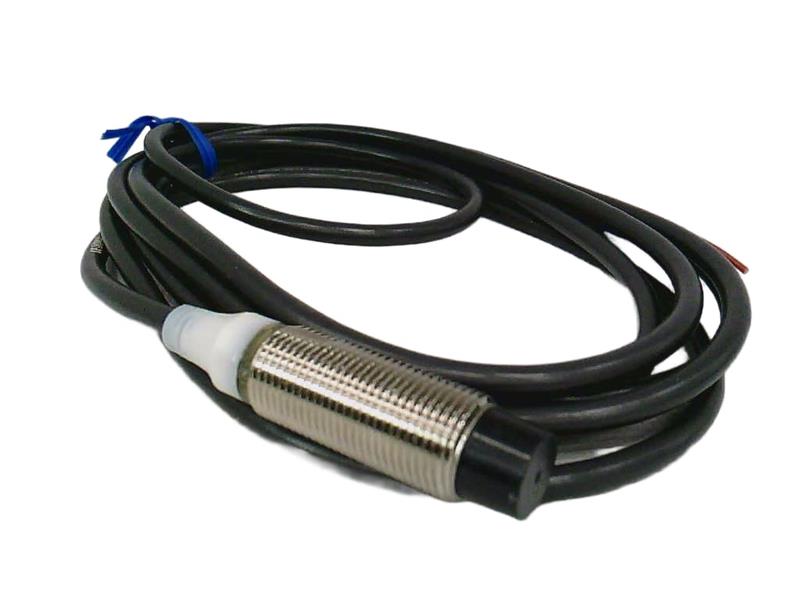 OMRON E2A-M12KN08-WP-C1