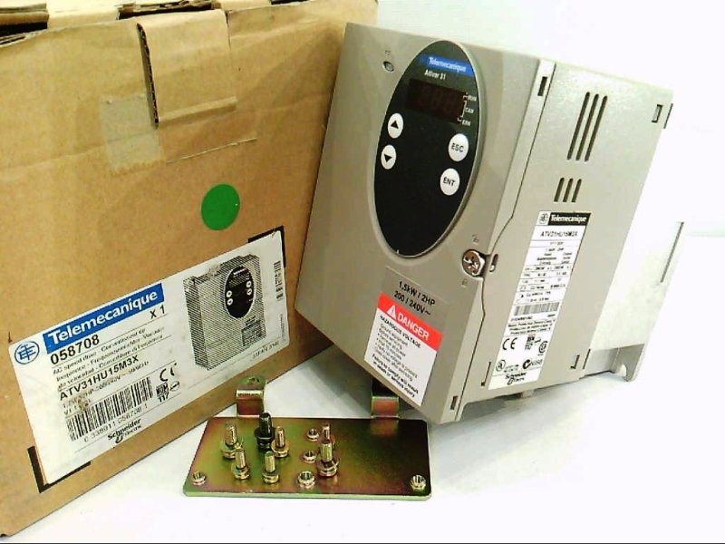 SCHNEIDER ELECTRIC ATV31HU15M3X