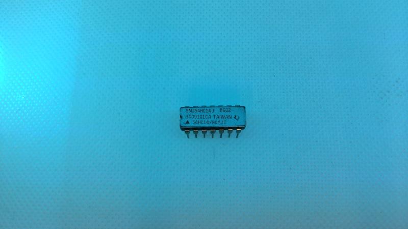 TEXAS INSTRUMENTS SEMI SNJ54HC14J