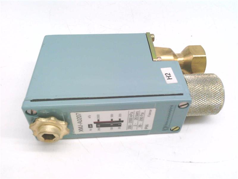 SCHNEIDER ELECTRIC XMJ-A0207H2