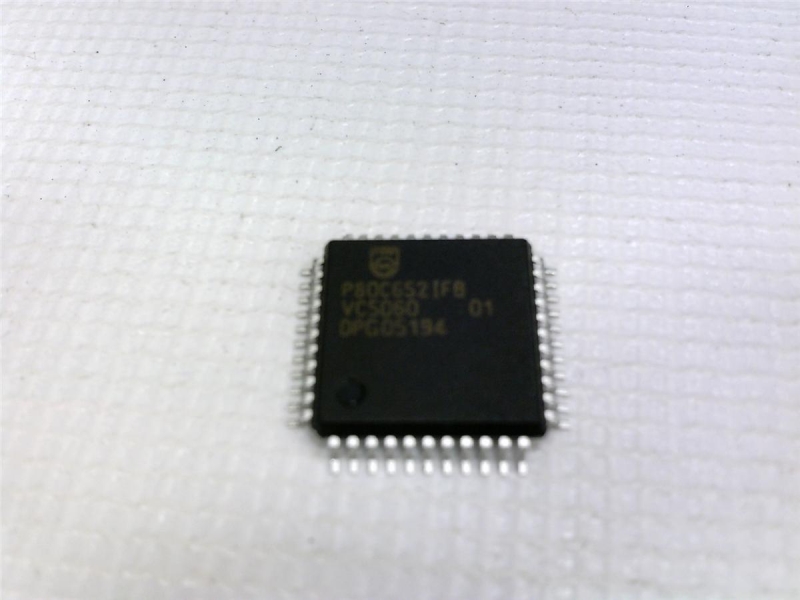P80C652IFB by PHILIPS