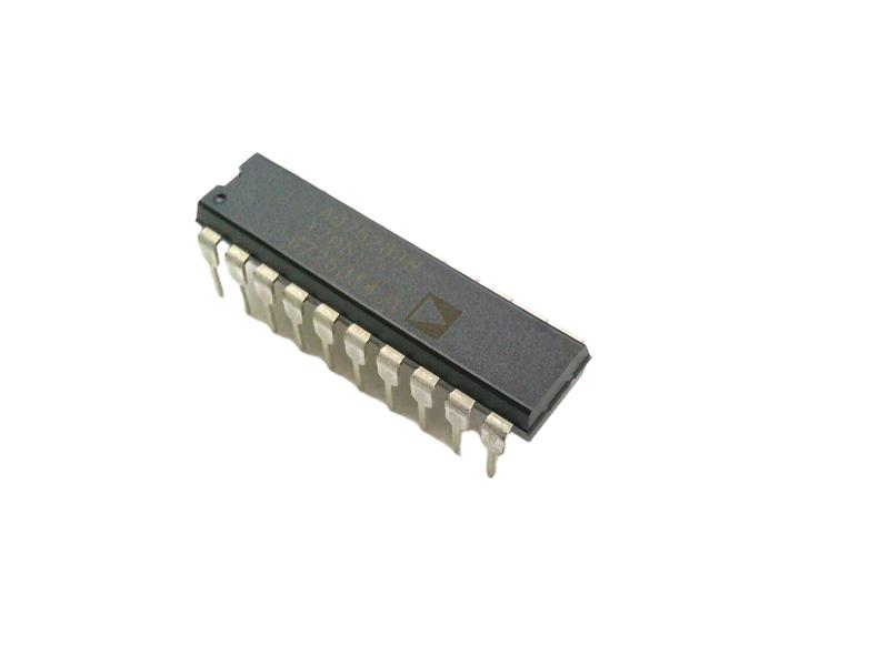 ANALOG DEVICES AD7528JN