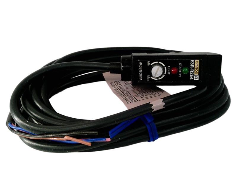 OMRON E3R-R2E4